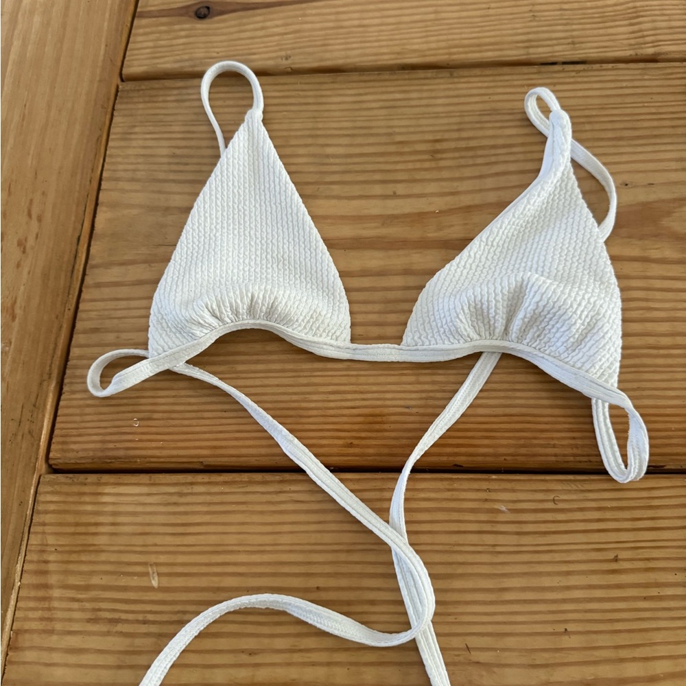 Monday swimwear medium top
